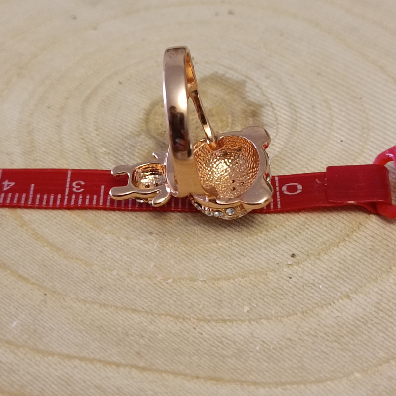 انگشتر زنانه مدل پاندا نگین دار