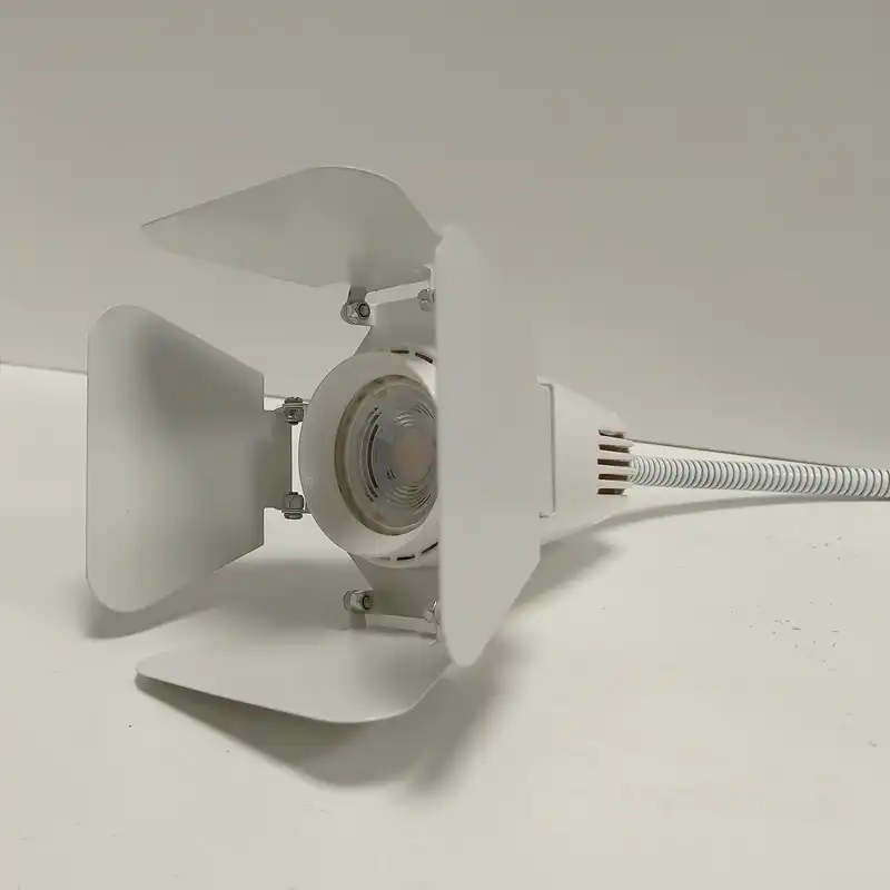 چراغ مطالعه مدل شیددار