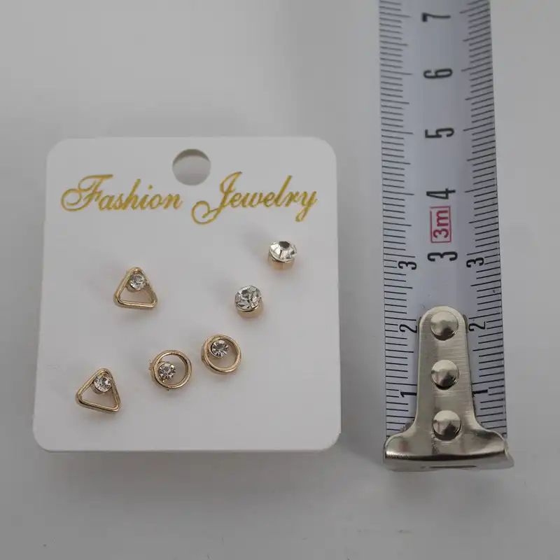 گوشواره زنانه مدل آریا طرح میخی کد 01 مجموعه 6 عددی