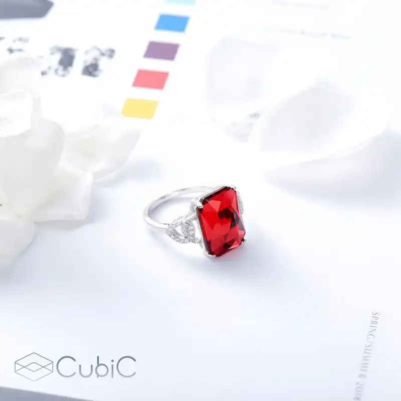 انگشتر نقره زنانه کوبیک مدل QE-0667