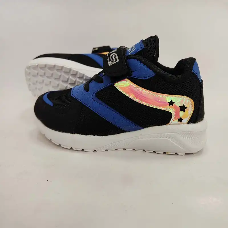 کفش مخصوص پیاده روی مدل 2025 m