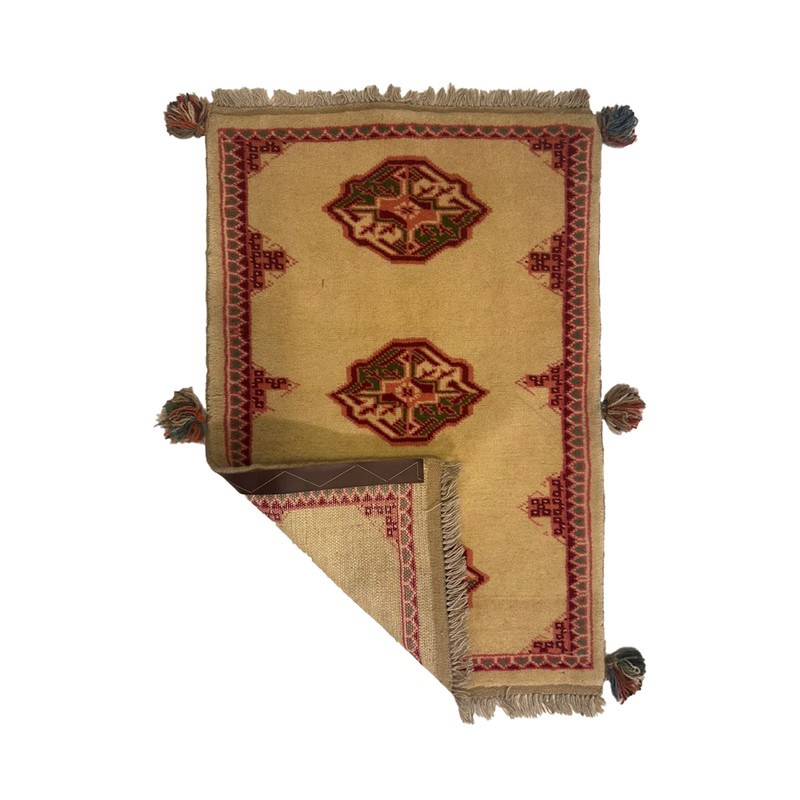 گبه دستباف نیم متری مدل بافت قشقای شیراز کد NKP-sgp59