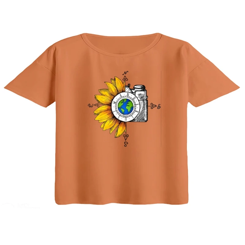 کراپ تی‌شرت آستین کوتاه زنانه مدل دوربین و آفتابگردان