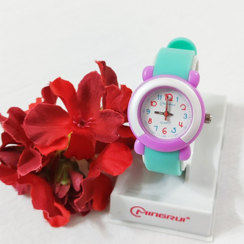 ساعت مچی عقربه ای بچگانه مینگ روی مدل Min ساعت مچی عقربه ای بچگانه مینگ روی مدل Min