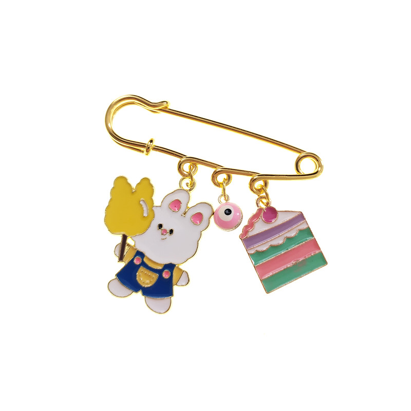 سنجاق سینه دخترانه مدل خرگوش و کیک و مهره چشم نظر