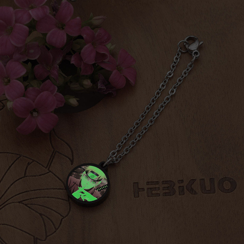 آویز ساعت زنانه ناکسیگو مدل شب تاب طرح Naruto کد AW9057