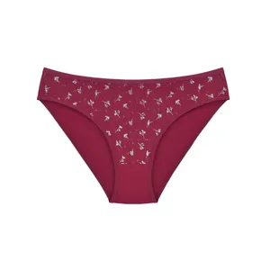 شورت زنانه مدل نخی اسلیپ گل ریز