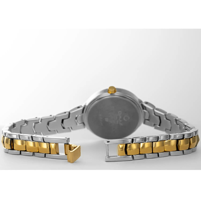 ساعت مچی عقربه ای زنانه اوماکس مدل OOJEC046N002