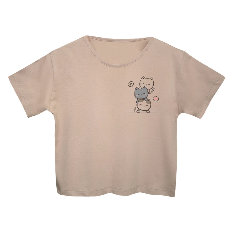 کراپ‌تی شرت آستین کوتاه زنانه مدل گربه های بامزه رنگ کرم 