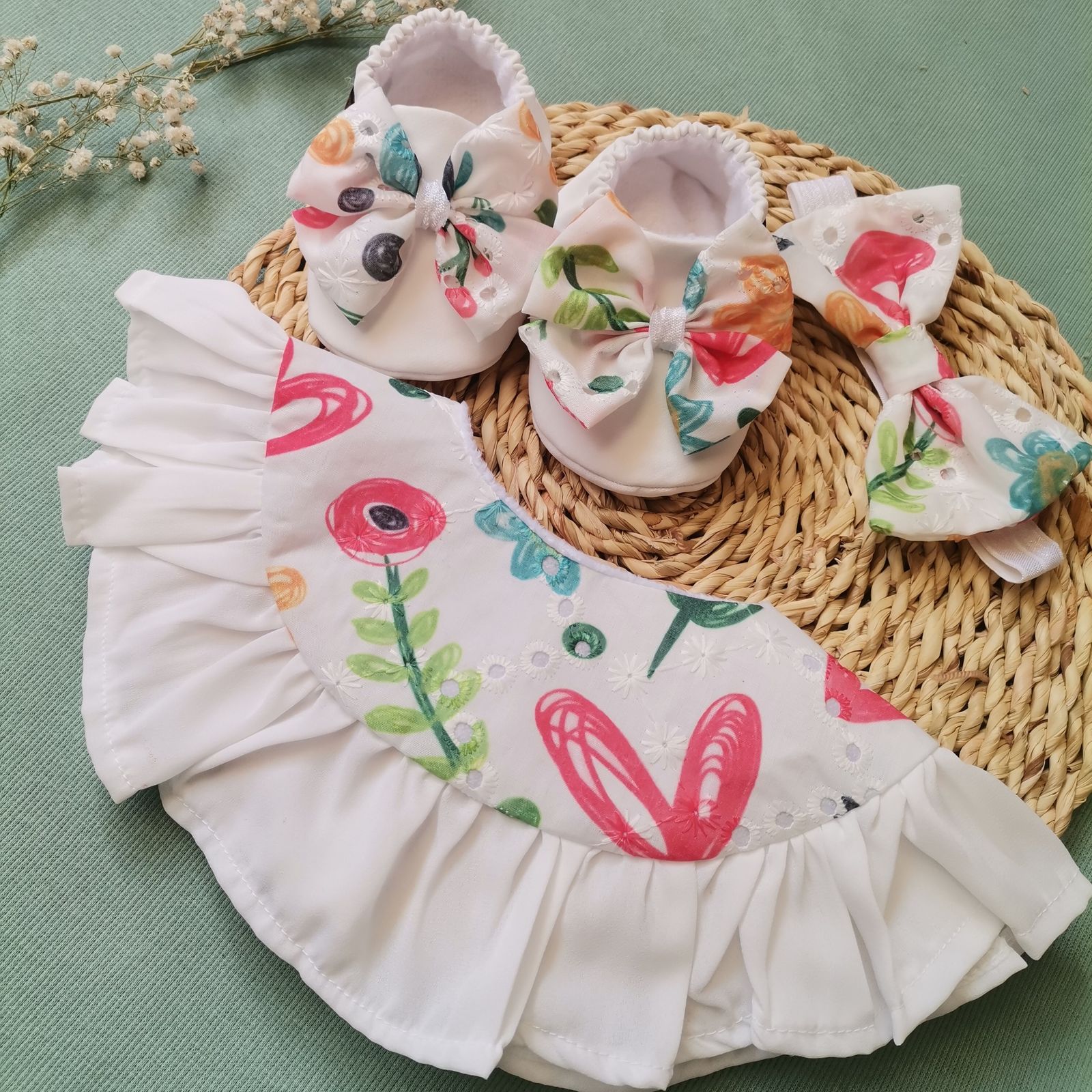 ست پیشبند هدبند و پاپوش نوزادی ریماز مدل بهار کد m2403 به همراه دندانگیر و بند پستانک - - 2