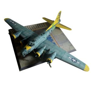 نقد و بررسی ساختنی مدل بمب افکن کد B-17 توسط خریداران