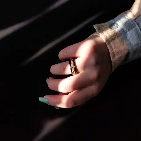 انگشتر مدل زنجیردار چرخشی S19