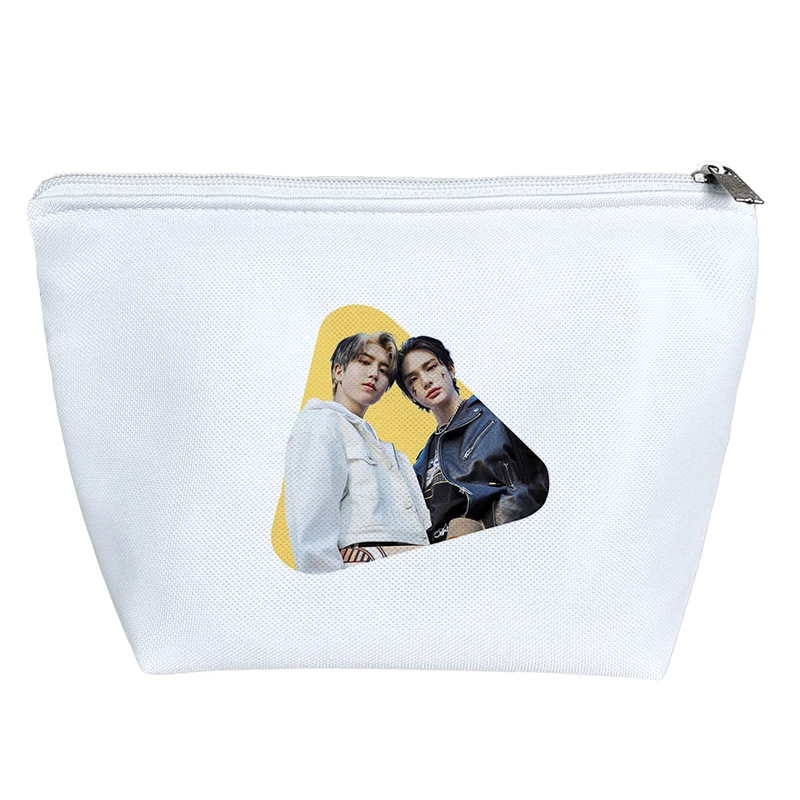 کیف لوازم آرایش دخترانه خندالو مدل سونگمین و هیونجین گروه موسیقی استری کیدز Stray Kids کد 1368