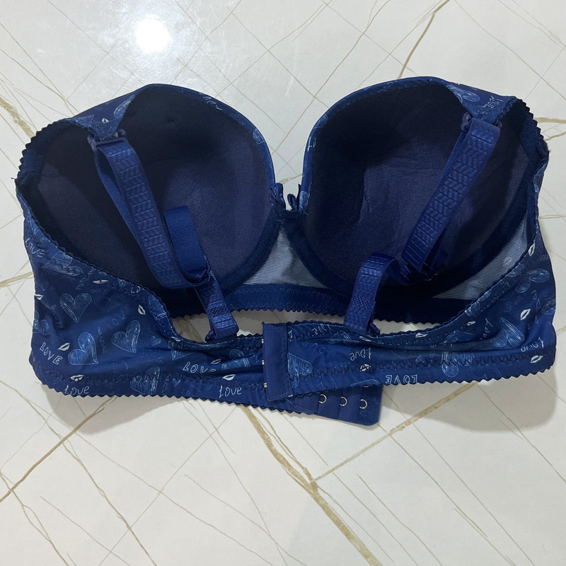 سوتین زنانه مدل قلبی کد AB001