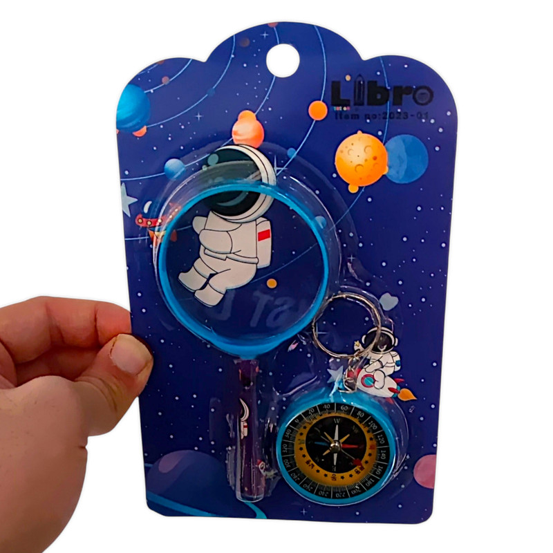 ذره بین مدل فضانورد به همراه قطب نما