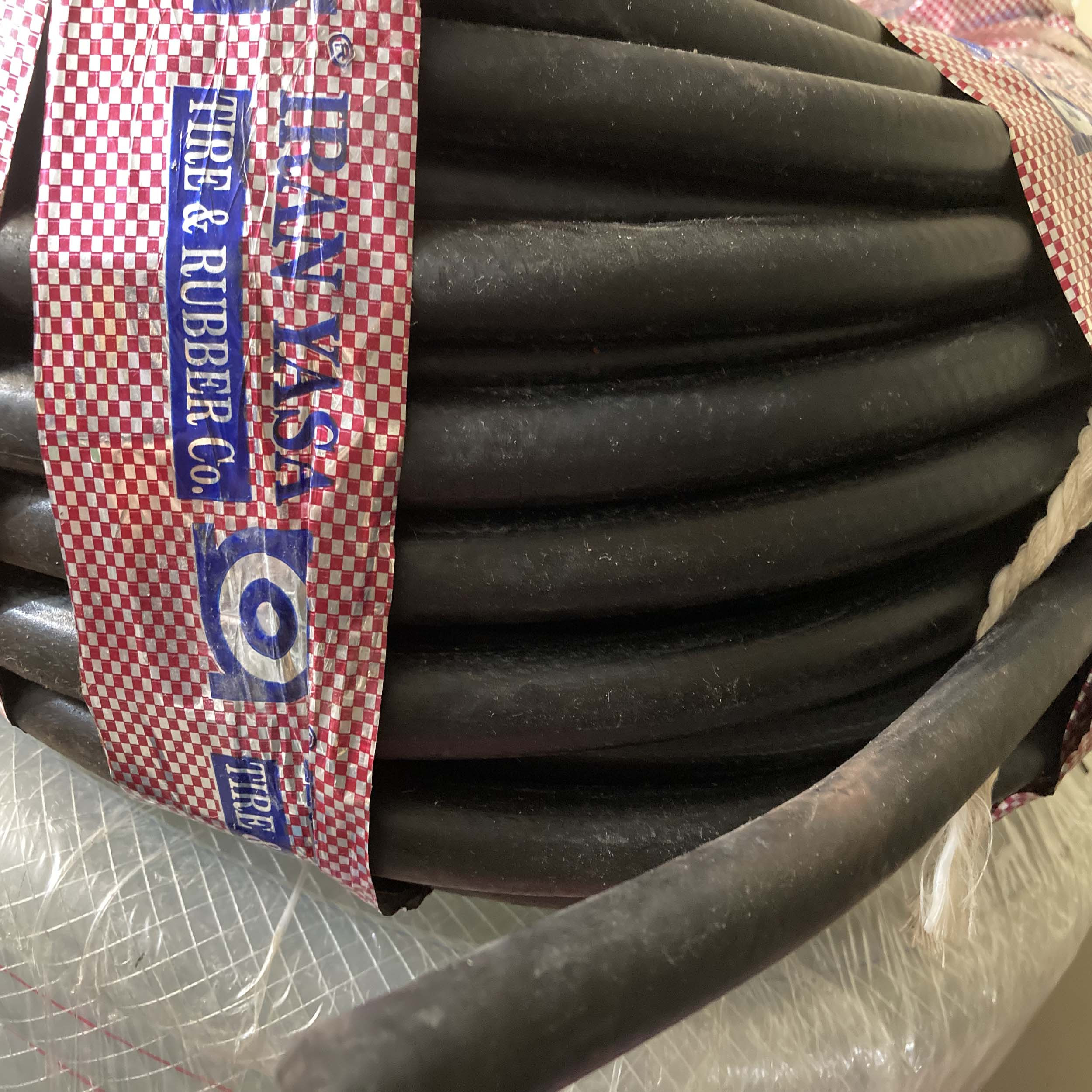 شلنگ گاز ایران یاسا مدل سه لایه نخ دار کد 9mm