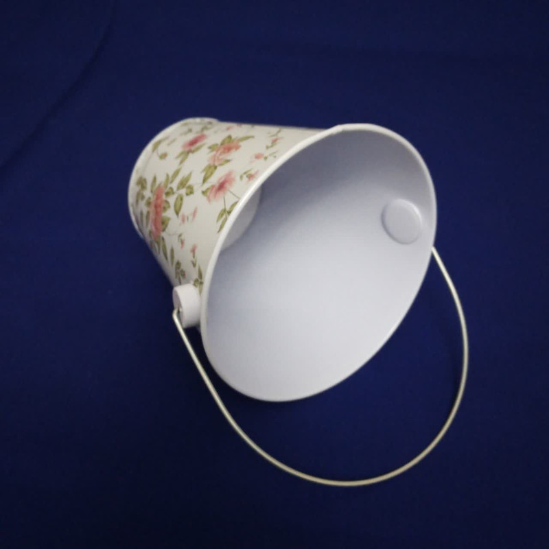 جعبه هدیه مدل سطلی طرح گل کد 05 
