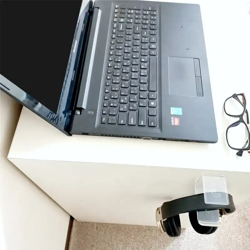 پایه نگهدارنده هدفون مدل He39