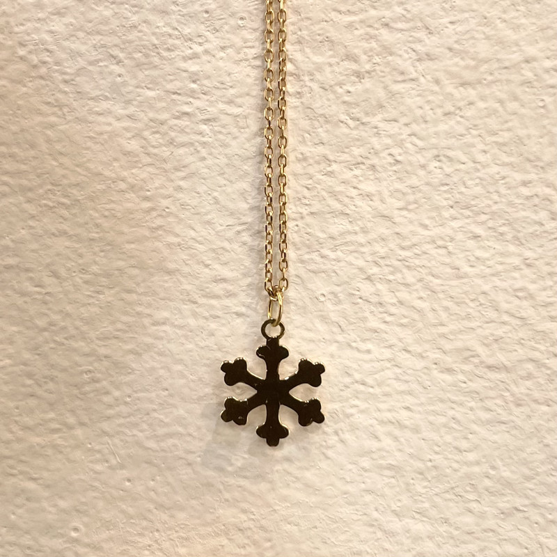 آویز ساعت طلا 18 عیار زنانه مدل برف