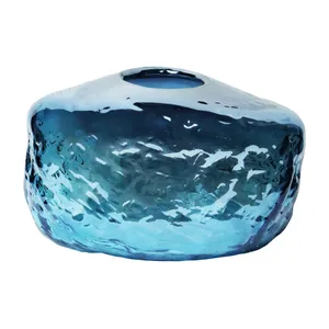 گلدان شیشه ای مدل دفرمه سنگی کد 1