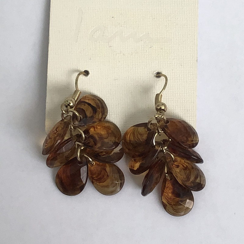 گوشواره دخترانه آی ام مدل 2783 گوشواره دخترانه آی ام مدل 2783