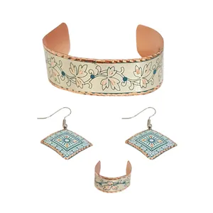 نیم ست  زنانه مدل میناکاری کد 5743