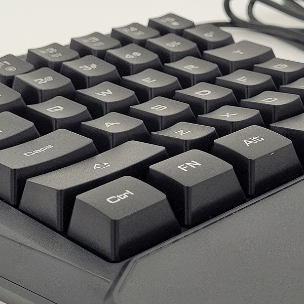کیبورد گیمینگ ایلون مدل GK104، سوییچ ممبران، Tenkeyless، نورپردازی LED RGB
