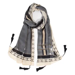 شال زنانه مدل نخی مزونی منگوله دار عیدانه کد le-2081