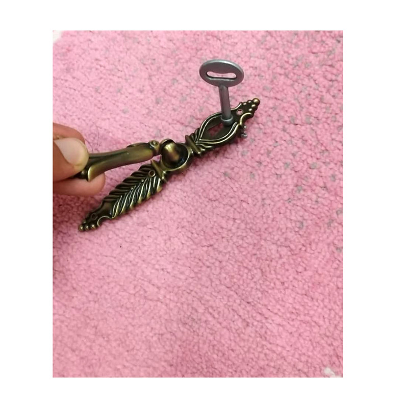 دستگیره کابینت و کمد مدل رو کلیدی کد HD500 دستگیره کابینت و کمد مدل رو کلیدی کد HD500