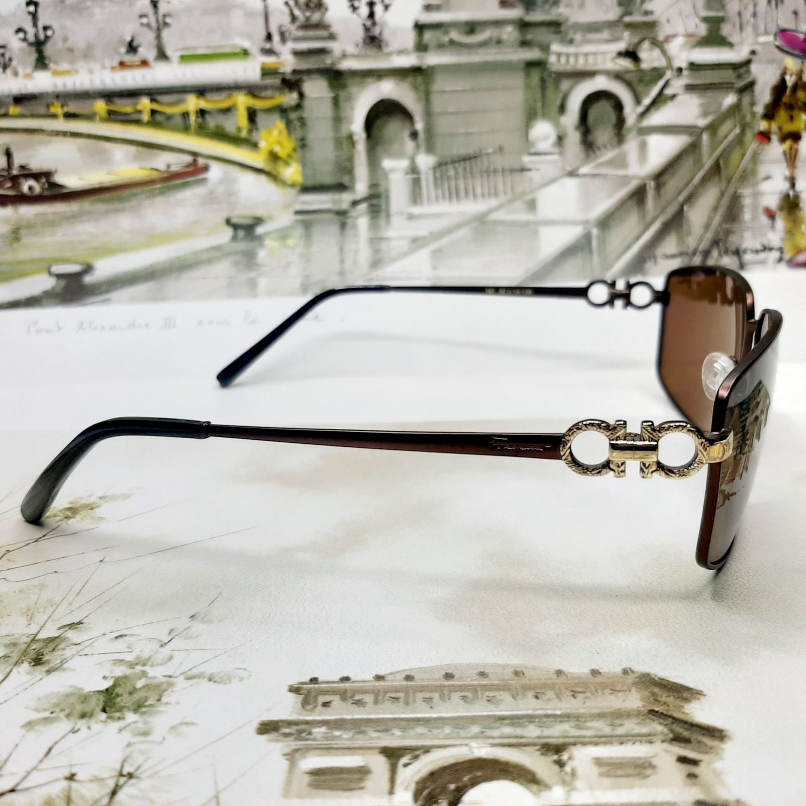 عینک آفتابی سالواتوره فراگامو مدل SF181br -  - 4