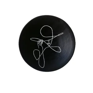 دیوارکوب طرح مینیمال