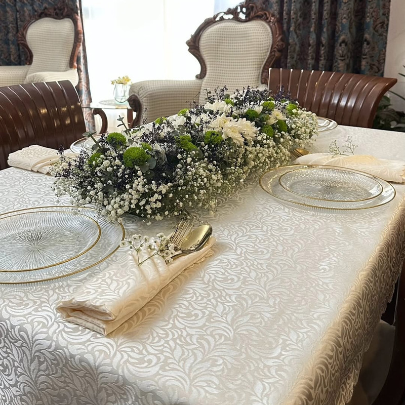 رومیزی رزین تاژ مدل پراگ گرد سایز 200x200 سانتی‌متر