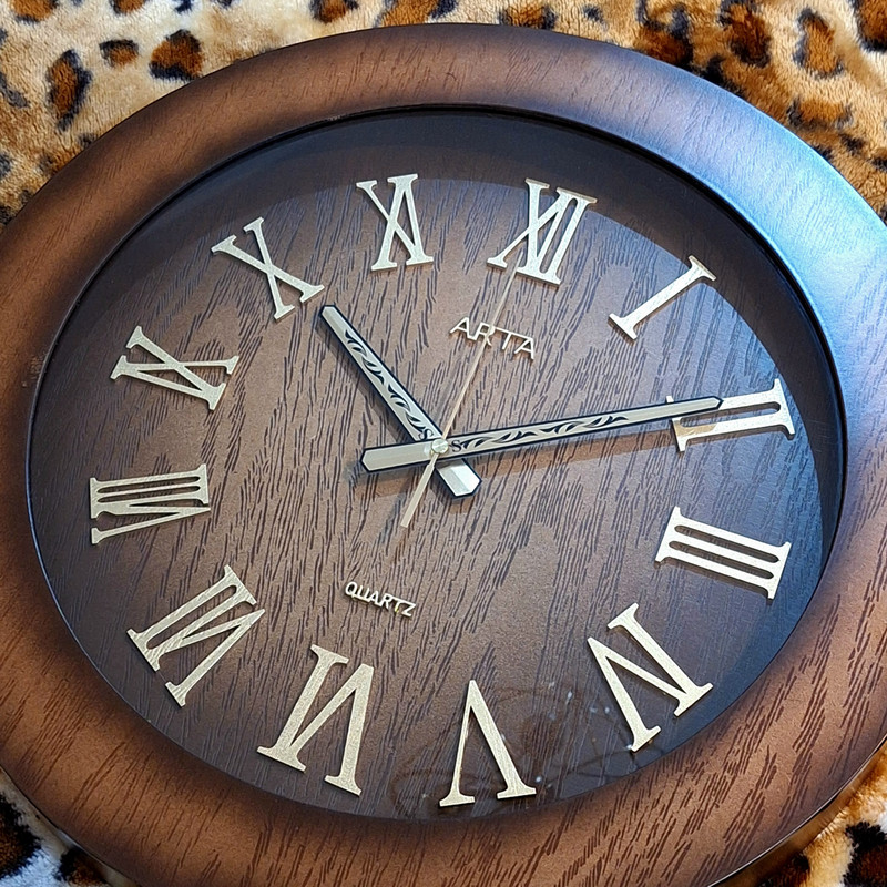 ساعت دیواری آرتا مدل چوبی کد 42