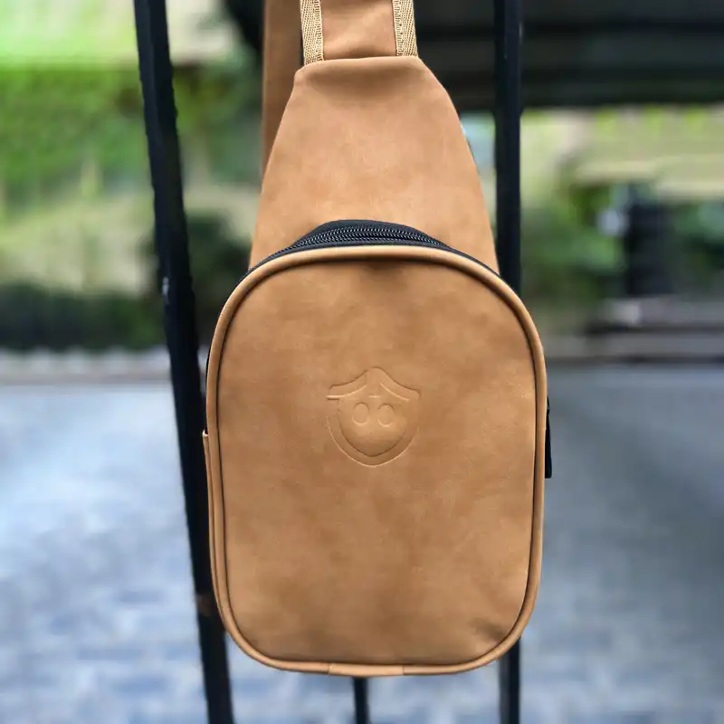 کیف کراس بادی مدل چرم هورس