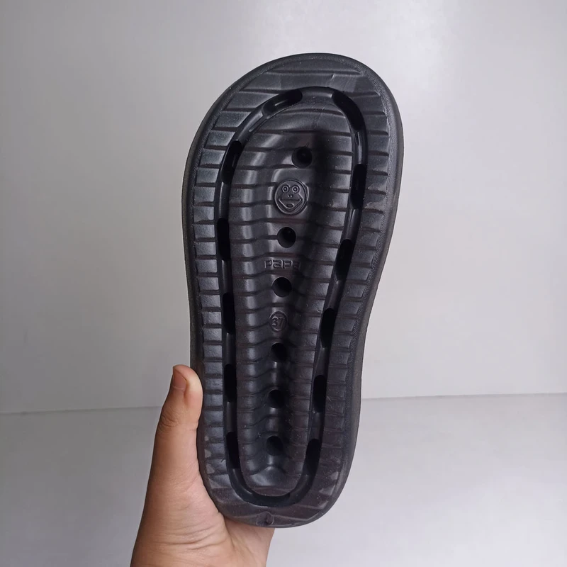 عکس شماره 3 : دمپایی زنانه پاپا مدل آیسان کد 1659-bk