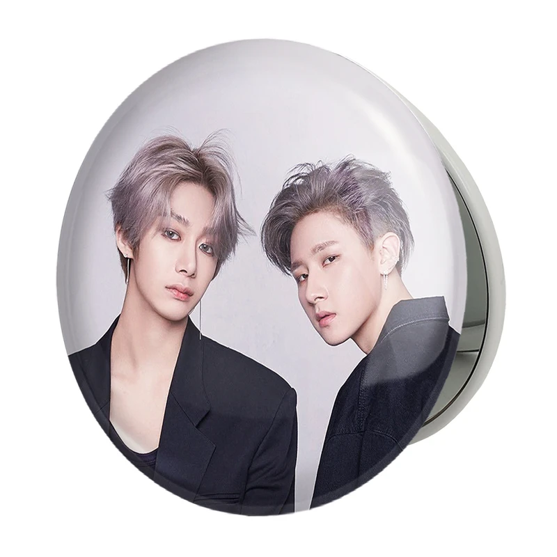 آینه جیبی خندالو طرح آی ام و هیونگ وون گروه مانستا اکس MONSTA X مدل تاشو کد 12268 