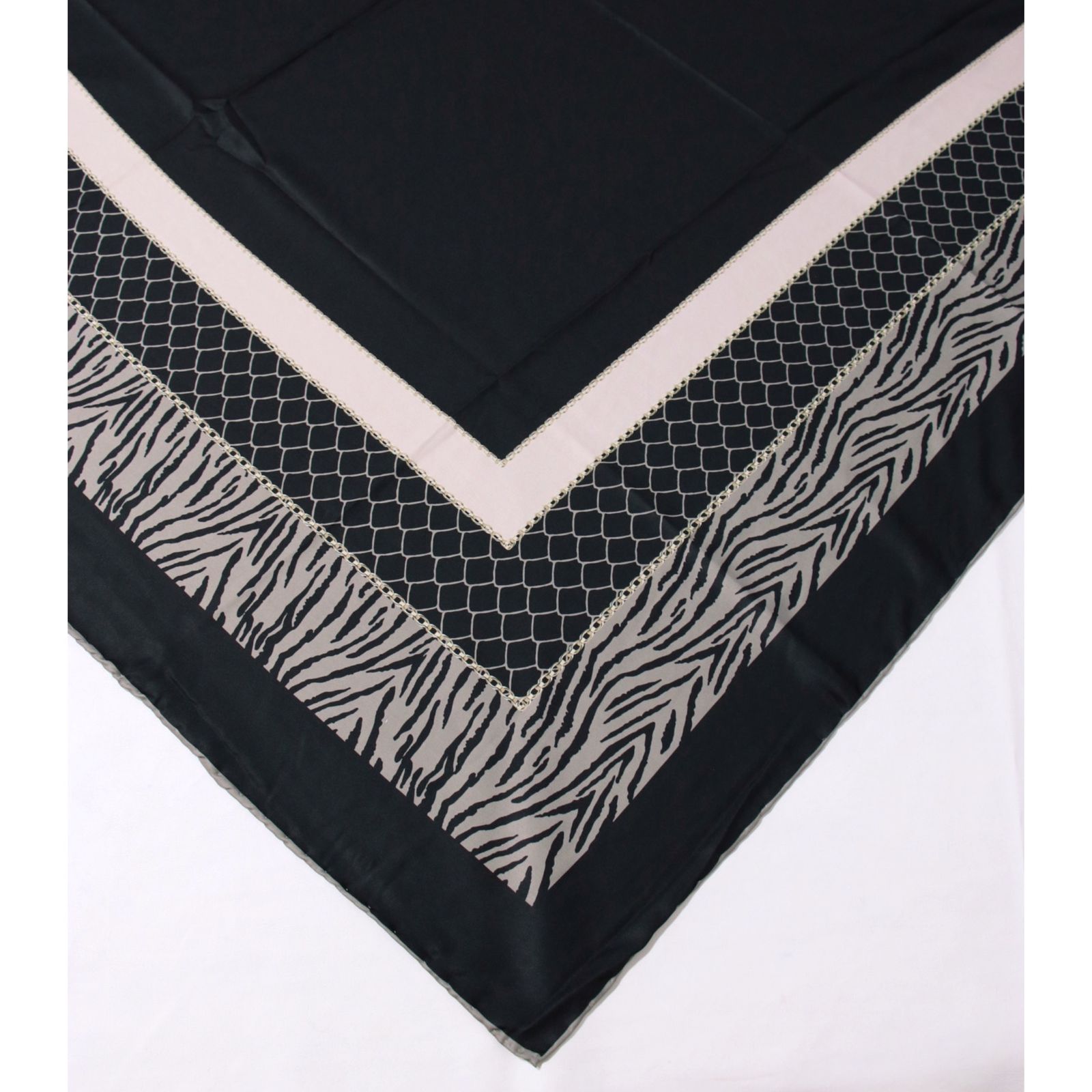 روسری زنانه مدل ابریشم توییل لاکچری طرح زبرا دور حاشیه کد ana-6015 -  - 9