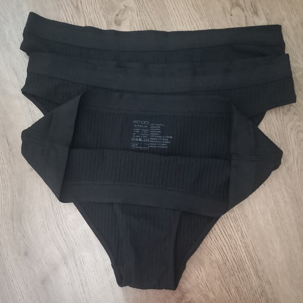 شورت زنانه اسمارا مدل کبریتی IAN-378473 مجموعه 3 عددی