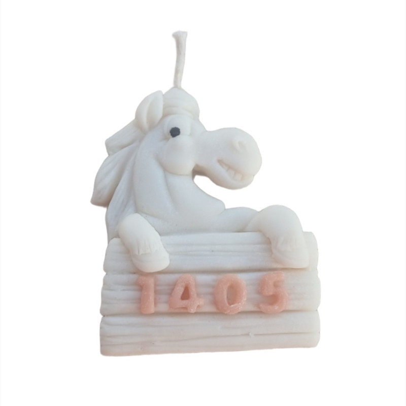 شمع مدل کلاسیک اسب نماد سال بدون بو زمان اتمام 1 ساعت