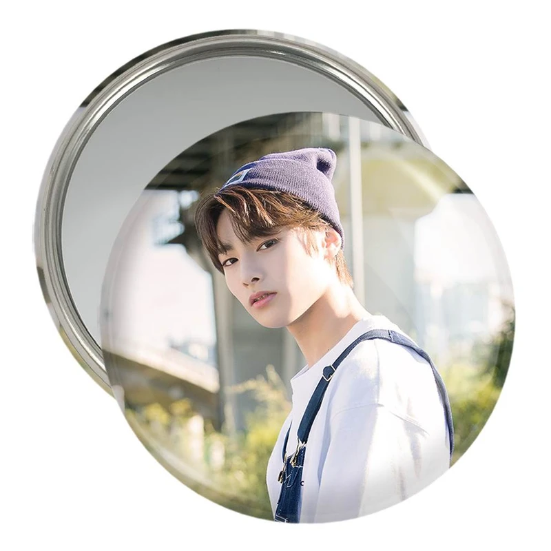 آینه جیبی خندالو مدل آی ان گروه استری کیدز Stray Kids  کد 11862