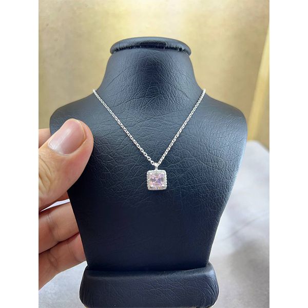 گردنبند نقره زنانه سواروسکی مدل سنگ مربعی جواهری کد 45542187 -  - 2