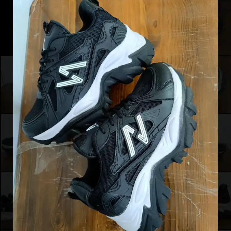 کفش پیاده روی زنانه مدل رامیلا