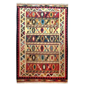 گلیم دستباف چهار و نیم متری طرح هندسی مدل AA29