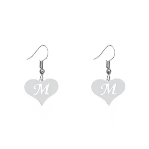 گوشواره زنانه هایکا طرح قلب و حرف M مدل ha-314