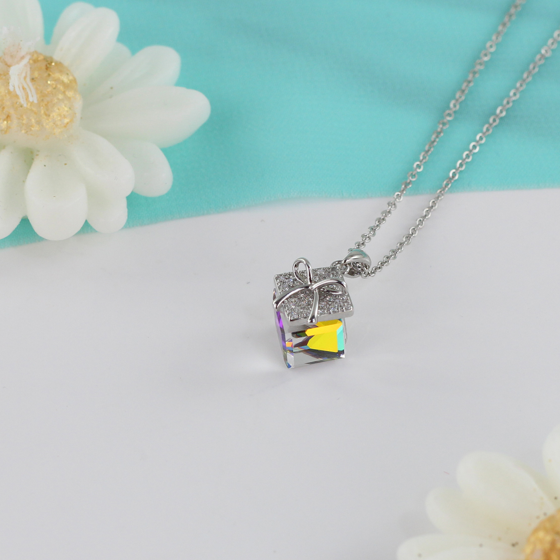 گردنبند زنانه مدل پاپیون کد ne432