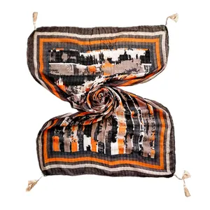 شال زنانه مدل نخی ژاکارد منگوله دار