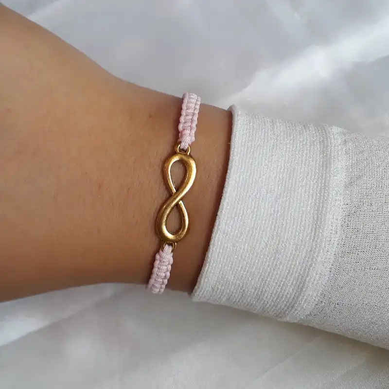 دستبند زنانه مدل بافت و پلاک بینهایت