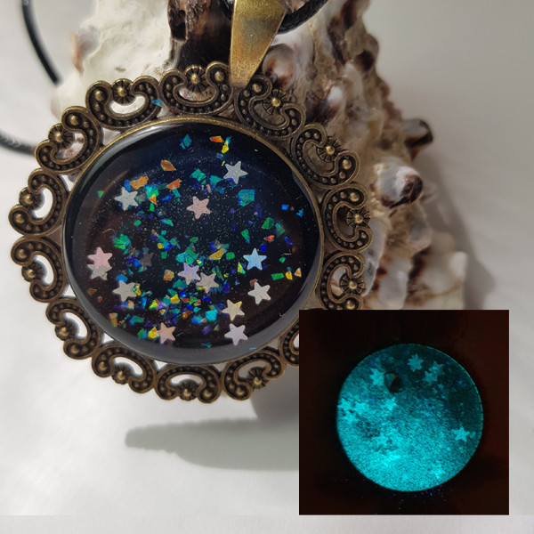 گردنبند دخترانه مدل رزینی طرح ستاره کد005