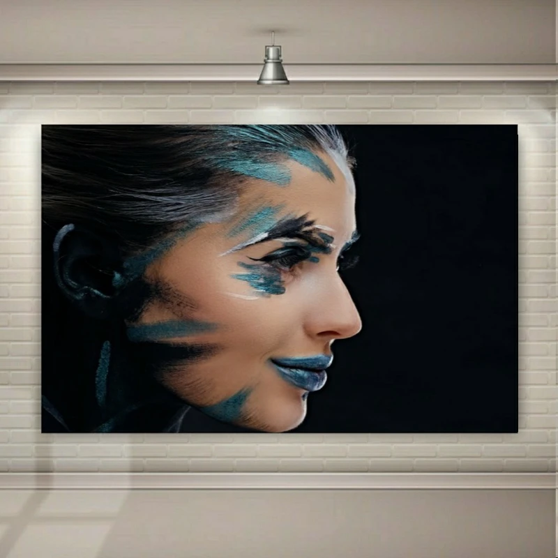 پوستر پارچه ای طرح آرایشگاه زنانه مدل چهره سیاه پوست کد SDP1723