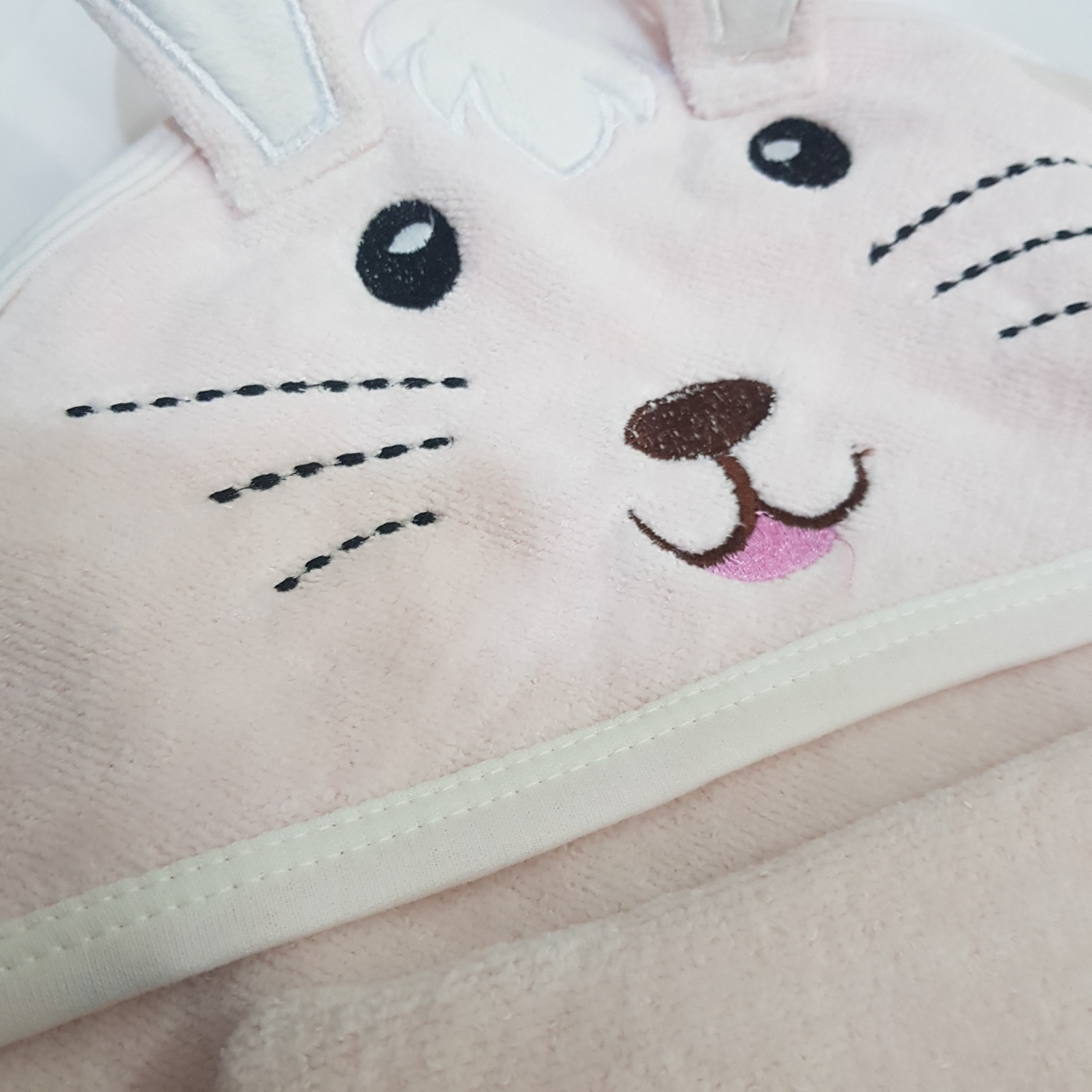 پتو نوزادی مدل دورپیچ کلاهدار سایز 86x93 سانتی متر